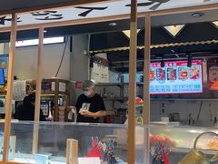 -成都你六姐·牛肉冒菜(上海环宇荟店)