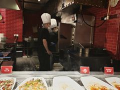 -四海一家自助餐(益田假日广场店)