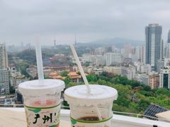 拿铁-塔顶·Cafe·日啡夜酒(北京路店)