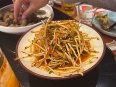 -川流不息·地道川菜·小龙虾(新松江路店)
