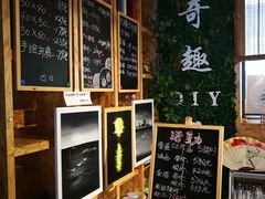 -新华里咖啡书吧(新华书店小寨店)