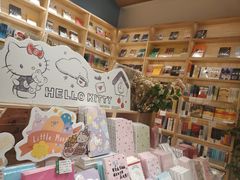 -猫的天空之城概念书店(印象城购物中心店)