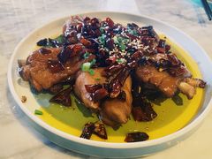 张家沱香辣蹄-懒人盐府人家(航天桥店)