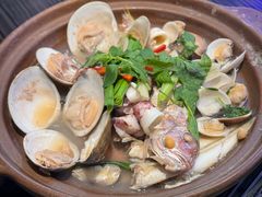 六鲜杂鱼煲-东江海鲜大排档·潮汕菜·砂锅粥