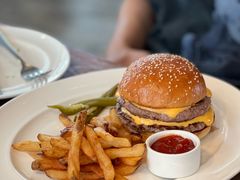 -ROAST coffee & eatery