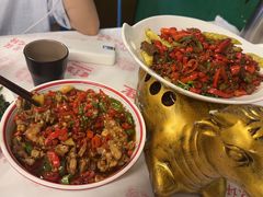 -堂瓦里·33年传统赣菜(第一街区店)