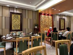 -广州中心皇冠假日酒店·百粤楼