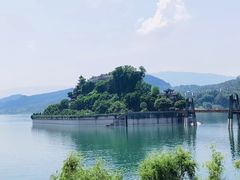 -石宝寨