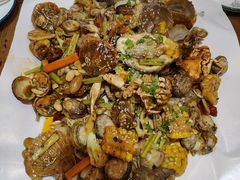 -东来菜馆•手抓海鲜家常菜•海鲜锅贴(鸽子窝店)