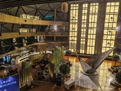 -上海滴水湖皇冠假日酒店
