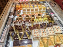 -TOUCH泰奇(奉贤宝龙城市广场店)