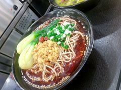 -易生活购物公园