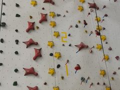 -山之巅攀岩馆(太古城店)