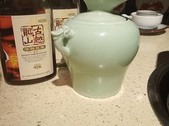 -休记光头香辣蟹干锅店(衣冠庙店)