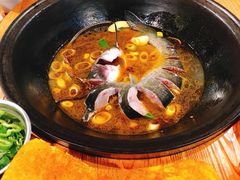 -咱屯子铁锅炖直营店(保利店)