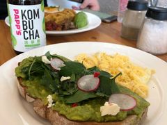 牛油果吐司-Egg•Allday Brunch(襄阳北路店)