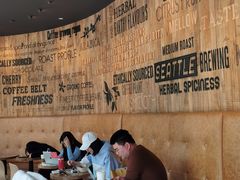 -星巴克臻选(湖滨道店)