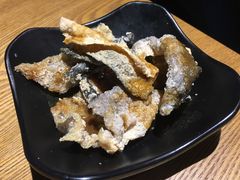 鲜炸鱼皮-無牌小范·香港明星美食