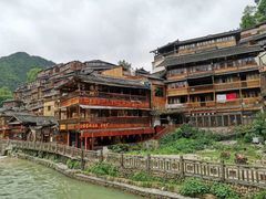 -西江千户苗寨-百年吊脚楼