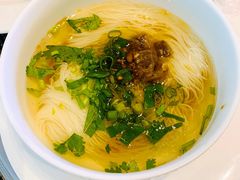 手工龙须面-白天鹅宾馆·流浮阁咖啡厅