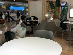 大堂-奈雪的茶(市百一店)