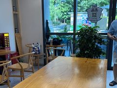-霸王茶姬(泛海广场店)