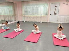 -炫艺舞蹈培训中心(枫尚奥特莱斯店)