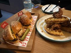 -悠航SLOWBOAT(三里屯店)