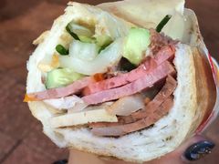 -Bánh Mì Huynh Hoa