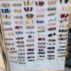 -纤纤玉手美甲美睫美容