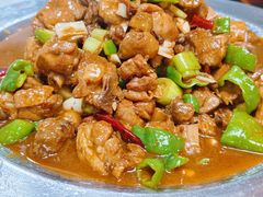 -俭寨大盘鸡·手抓肉·烧烤新疆菜(乌苏路店)