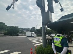 -青瓦台舍廊房