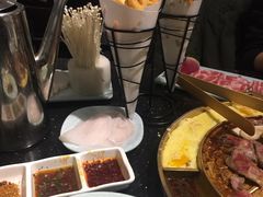 -猪啊牛呀羊啊铜盘烤肉(正大广场店)