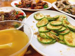 咸蛋黄炒小瓜-甜甜屋(解放中路店)