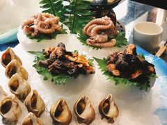 -海鲨湾海鲜会馆(百家湖1912店)