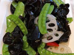 -老周家酱卤猪蹄私房菜(克拉玛依西街店)