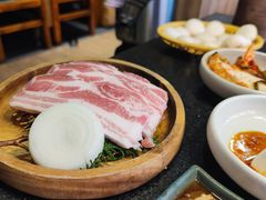 -草家酱蟹炭火烤肉店(珲春南路一店)