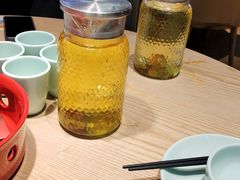 -老娘舅餐厅(黄龙体育中心店)