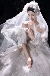 -喜爱高定婚纱摄影