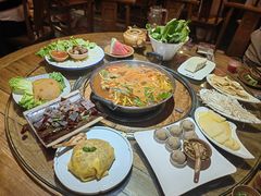 -亮欢寨酸汤鱼(沙冲路店)
