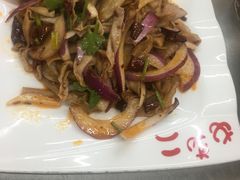 -屯老二农家铁锅炖·行业领军者(梅江店)