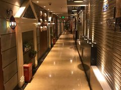 -环球梦主题KTV(曲阳生活购物中心店)