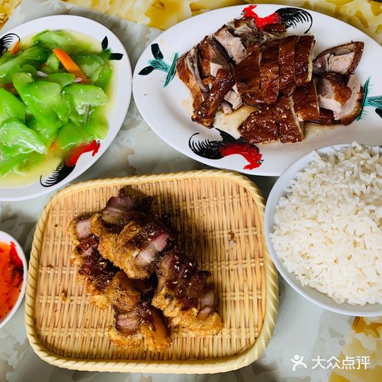 特色烤鸭店