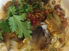 -牛八宝桂林米粉(八里庄店)