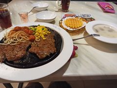 -豪客来牛排(中央花苑店)