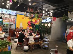 大堂-钢管厂五区小郡肝串串香(蜀都万达店)
