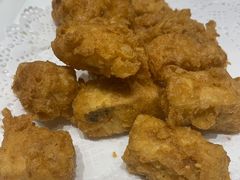 蜂窝泗泾臭豆腐-筱爷叔·上海传统手工菜(玉树路店)