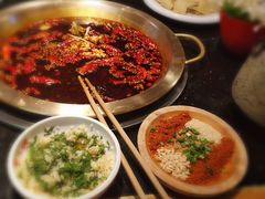 -潮火锅·麻辣牛肉火锅(观音桥方圆·LIVE店)