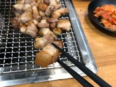 五花肉-肉甲韩国木炭烤肉(新壹街1店)