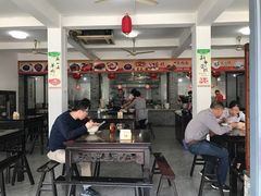 大堂-张一品食府